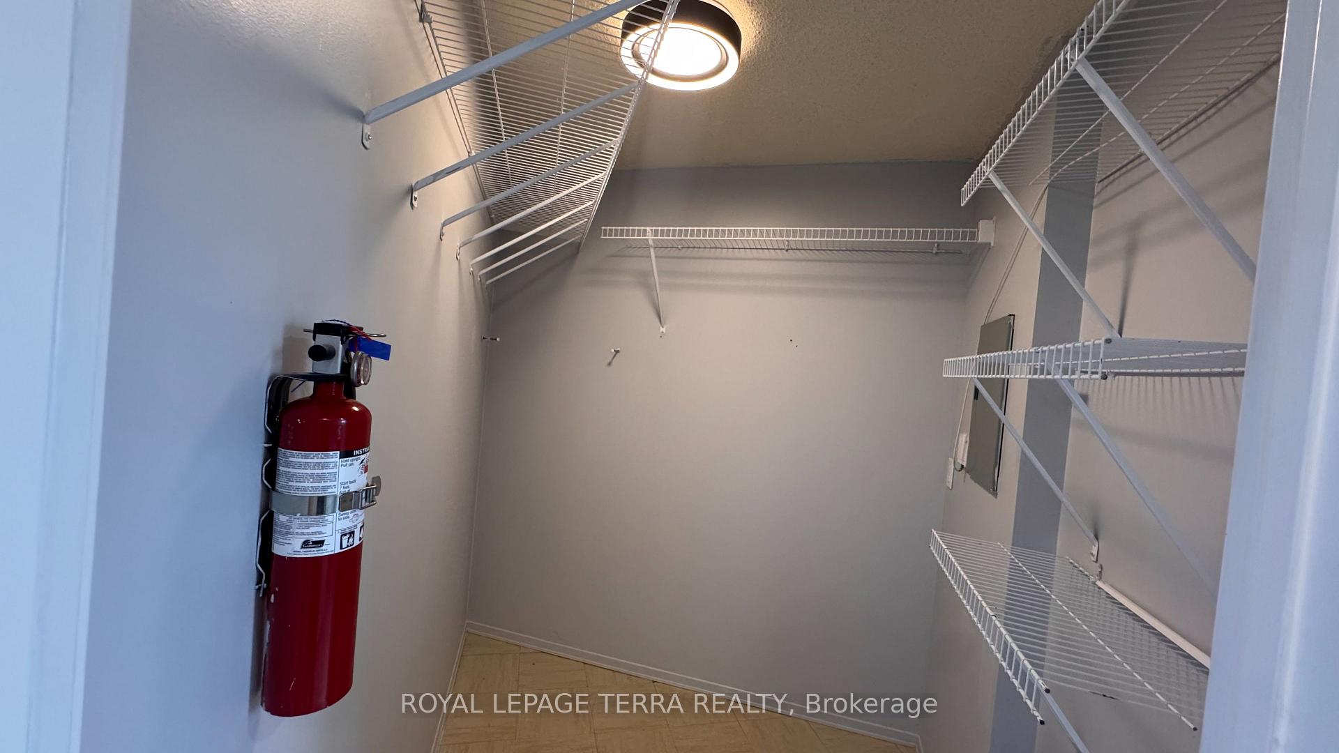 Photo 8 of Unit 1401, 3700 Kaneff Crescent, Mississauga, Mississauga Valleys — HOMEH
