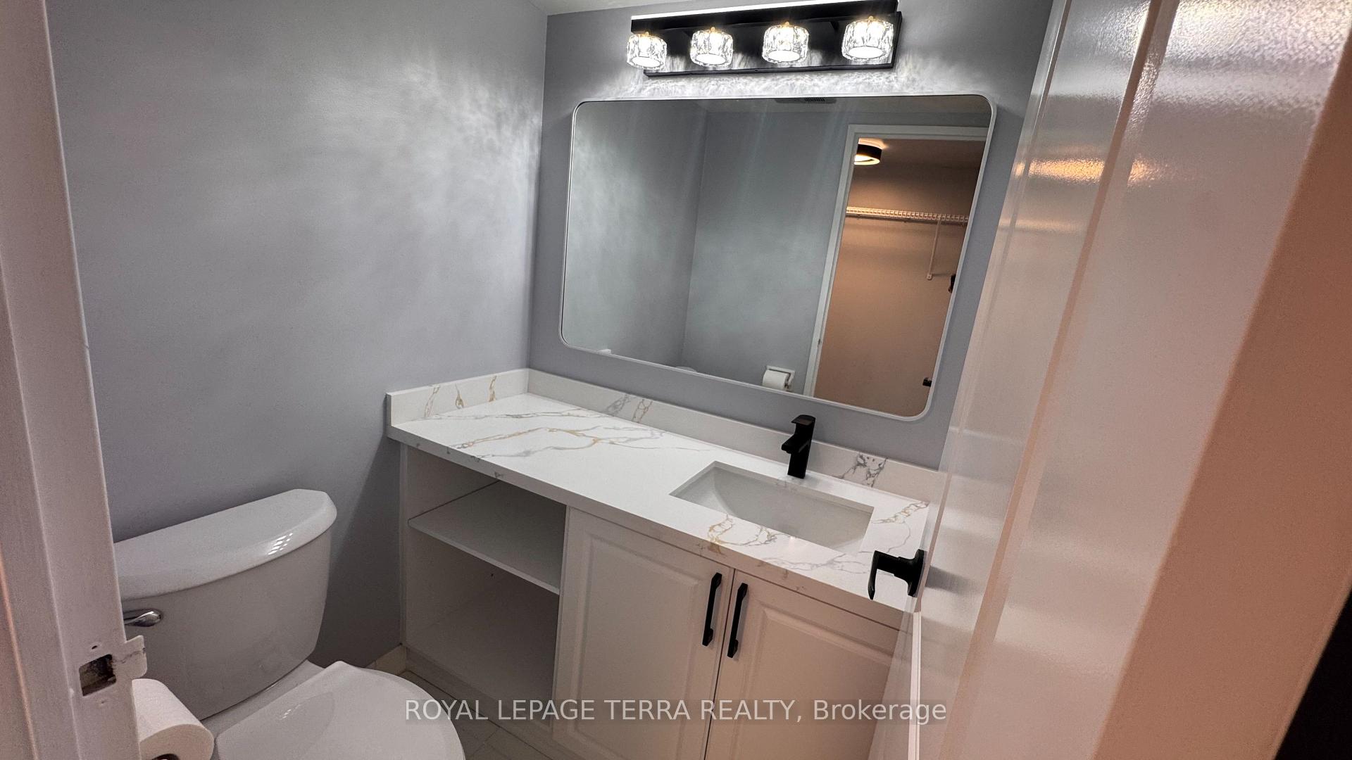 Photo 11 of Unit 1401, 3700 Kaneff Crescent, Mississauga, Mississauga Valleys — HOMEH