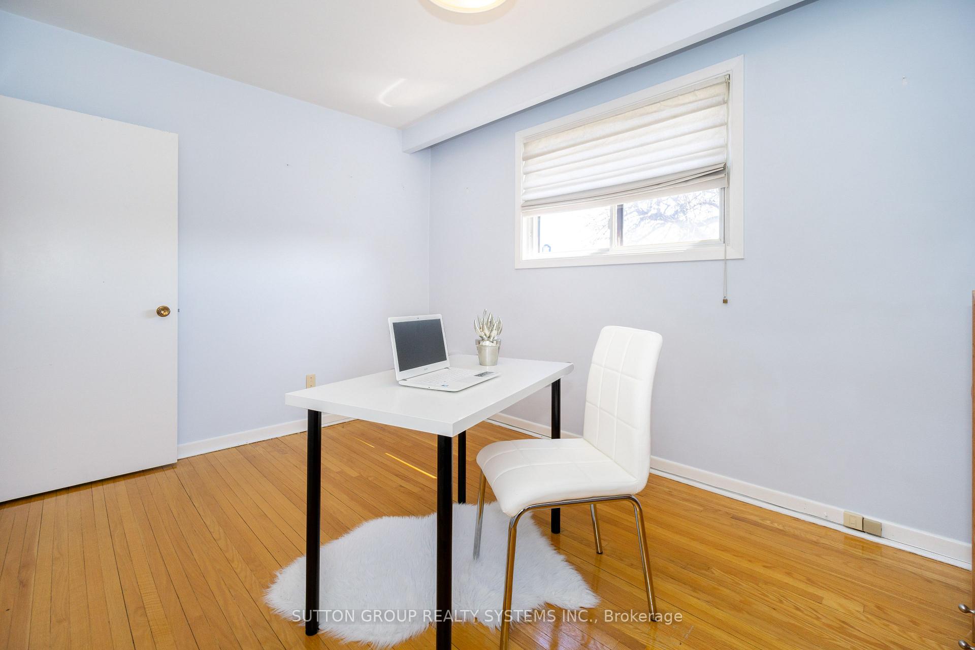 Photo 18 of Unit Upper, 233 Hullmar Drive, North York, Black Creek — HOMEH