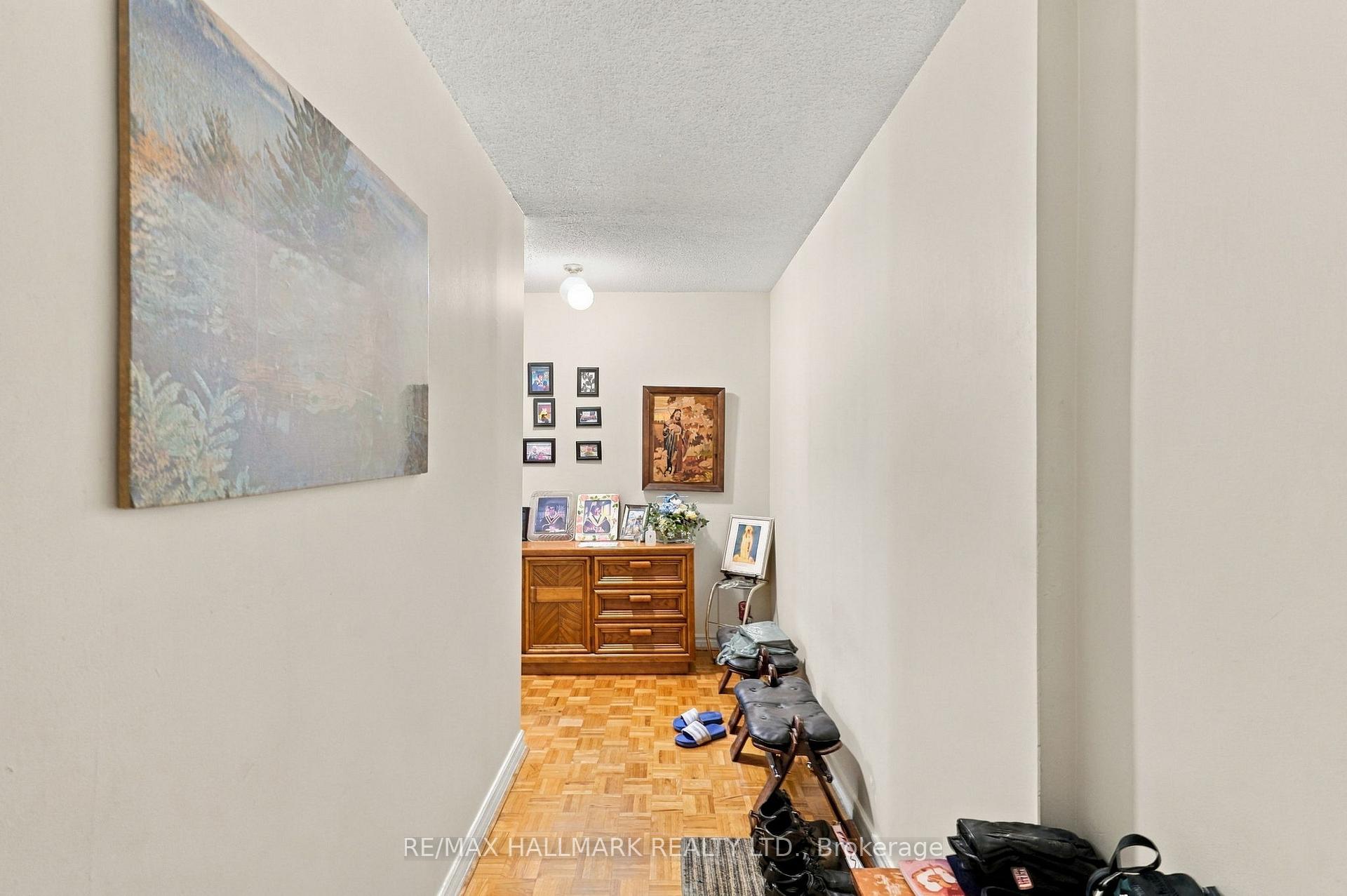Photo 7 of Unit 303, 4 Park Vista, Toronto, O'Connor-Parkview — HOMEH