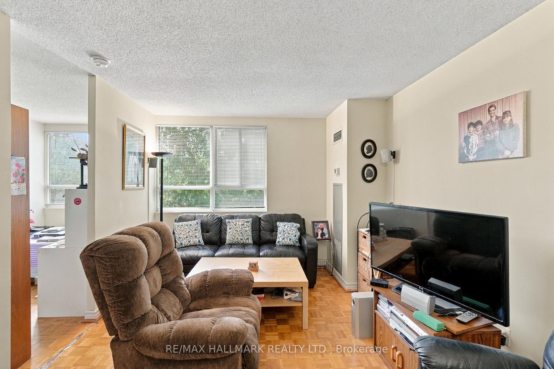 Photo 18 of Unit 303, 4 Park Vista, Toronto, O'Connor-Parkview — HOMEH