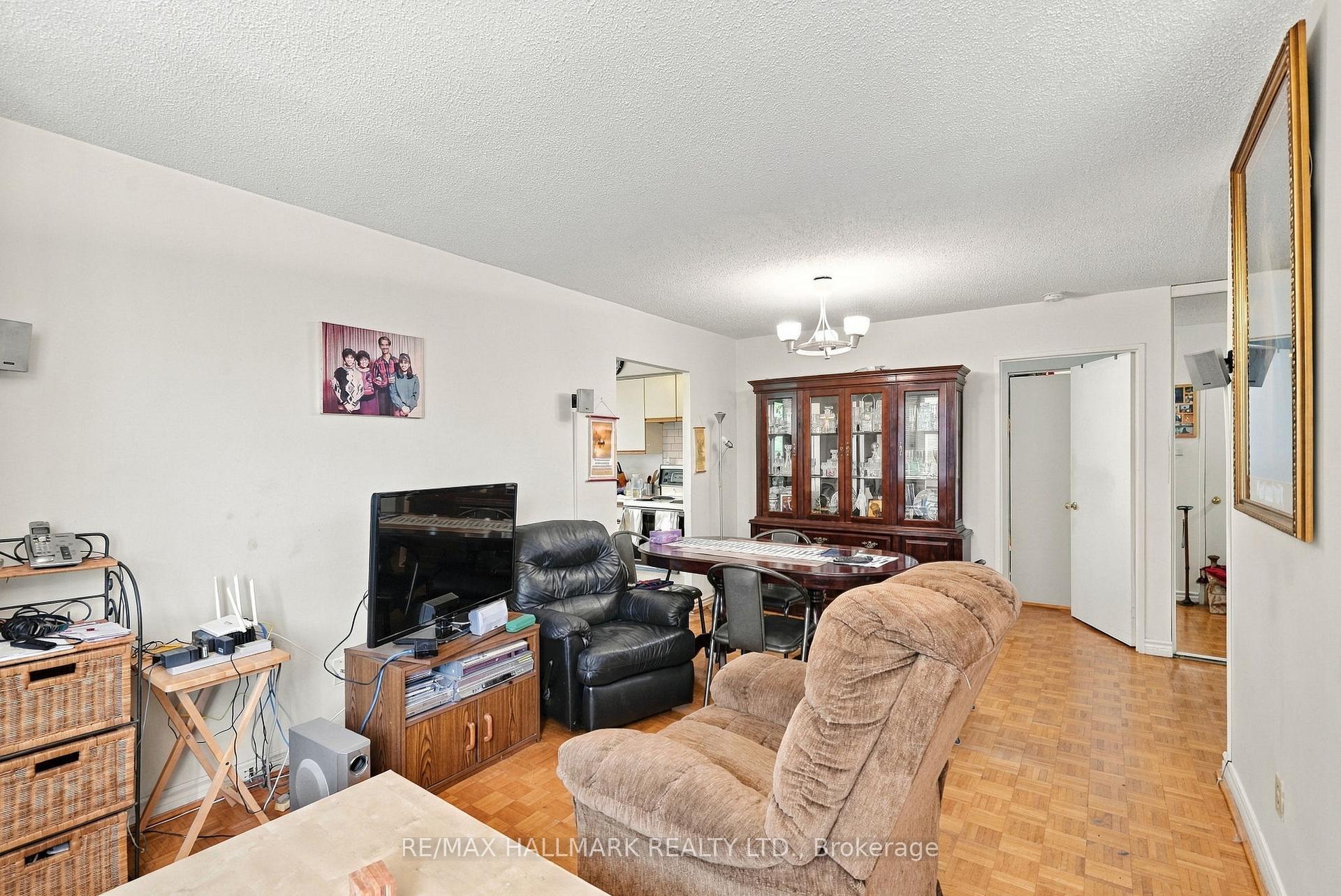 Photo 19 of Unit 303, 4 Park Vista, Toronto, O'Connor-Parkview — HOMEH