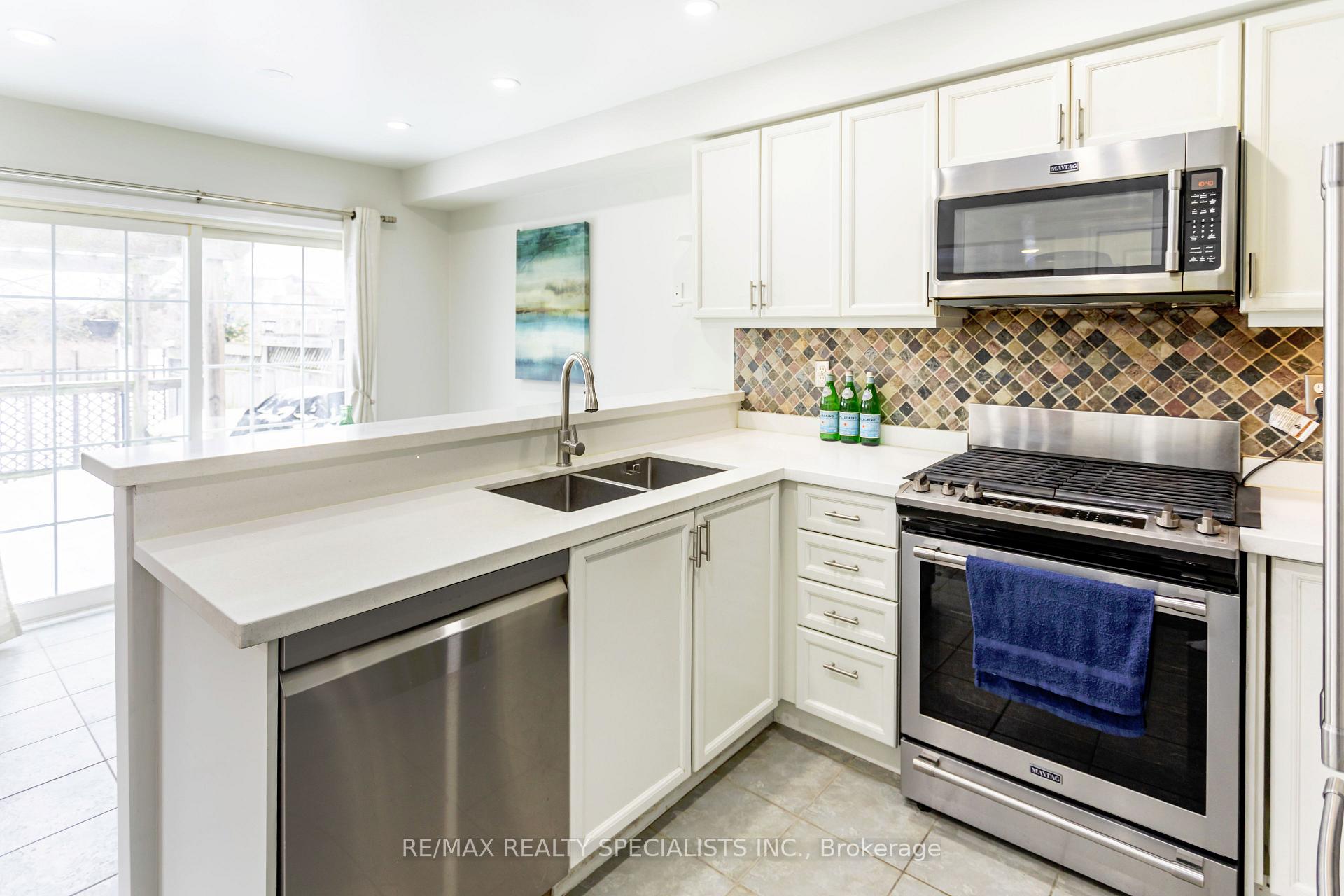Photo 14 of 511 Collis Court N, Milton, Clarke — HOMEH