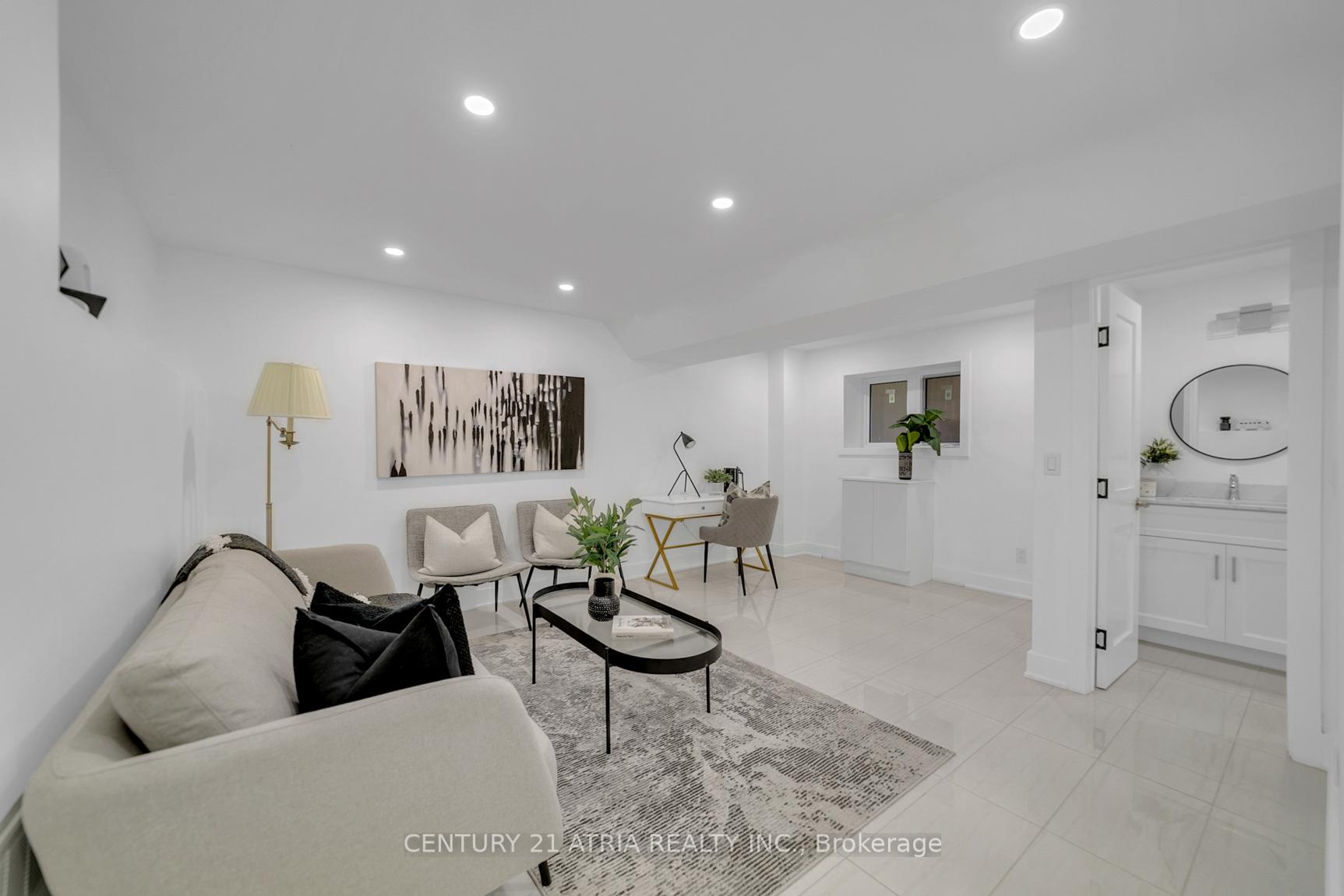 Photo 37 of 47 Eighth Street, Etobicoke, New Toronto — HOMEH