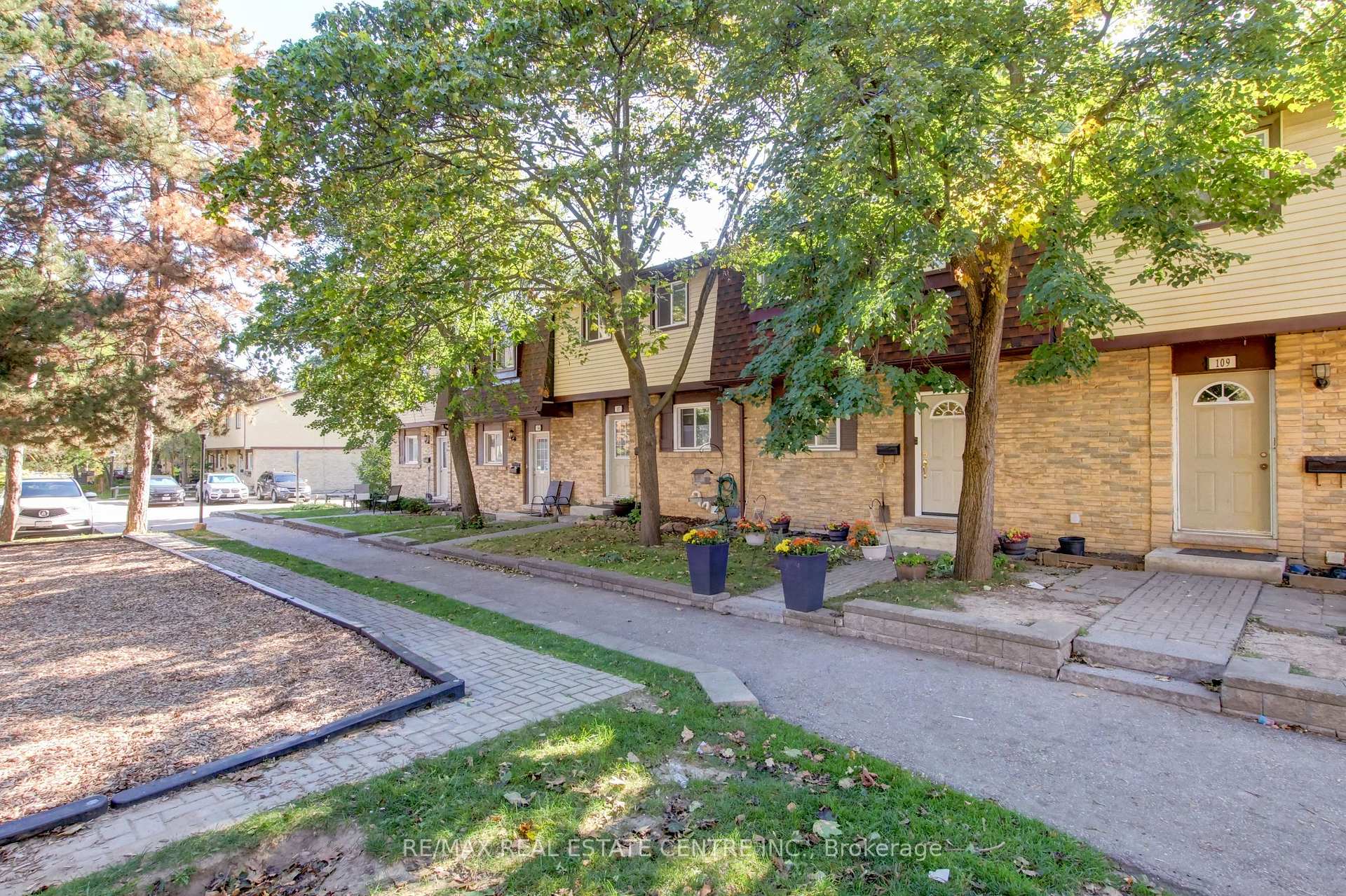 Photo 1 of Unit 108, 45 Hansen Road N, Brampton, Madoc — HOMEH