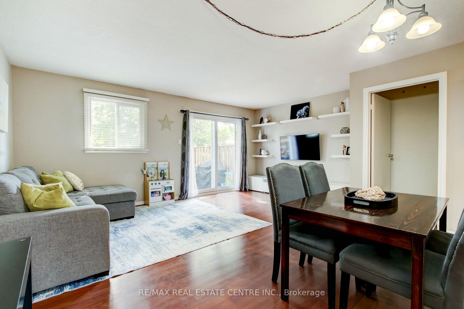 Photo 10 of Unit 108, 45 Hansen Road N, Brampton, Madoc — HOMEH