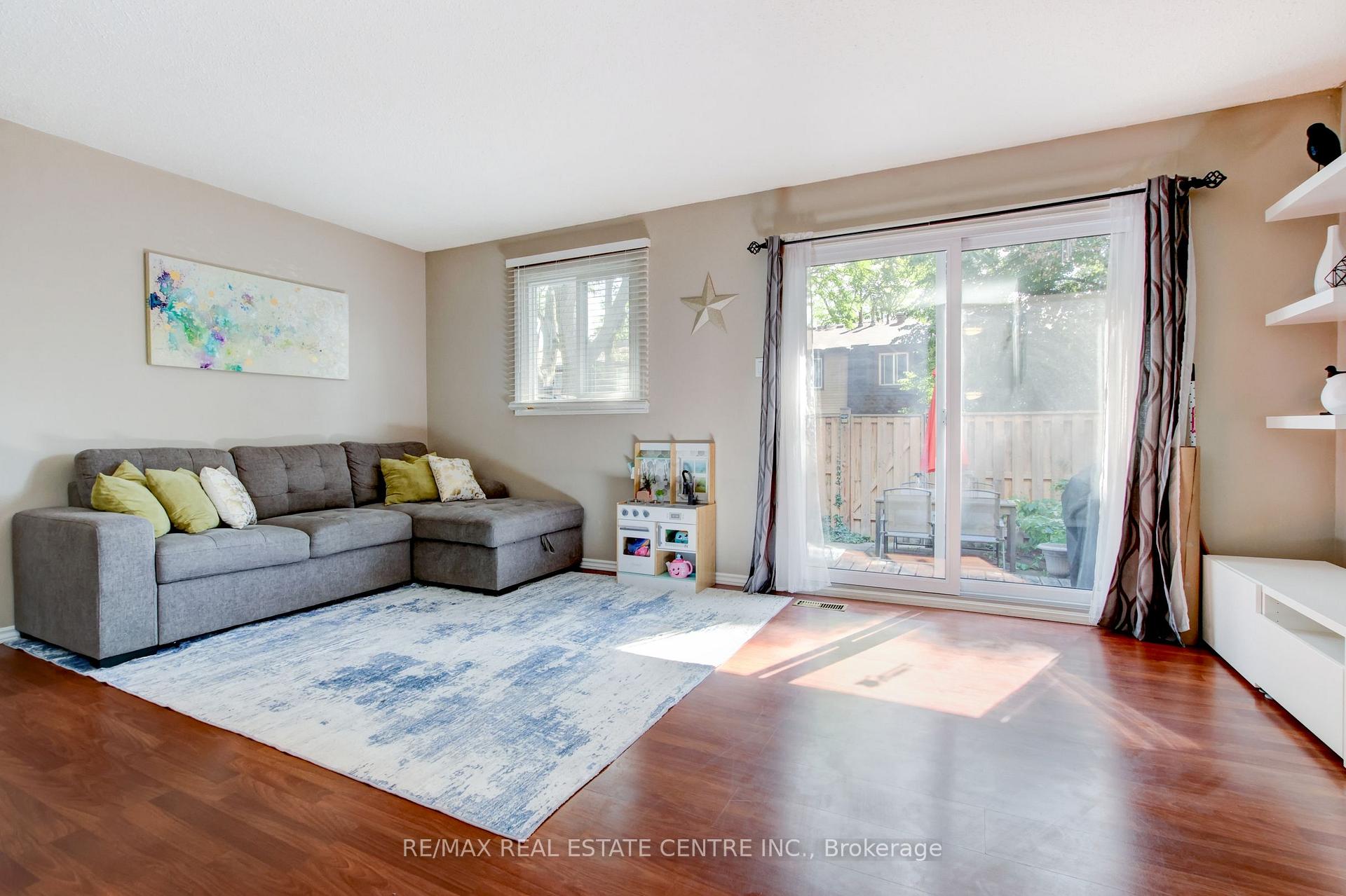 Photo 13 of Unit 108, 45 Hansen Road N, Brampton, Madoc — HOMEH