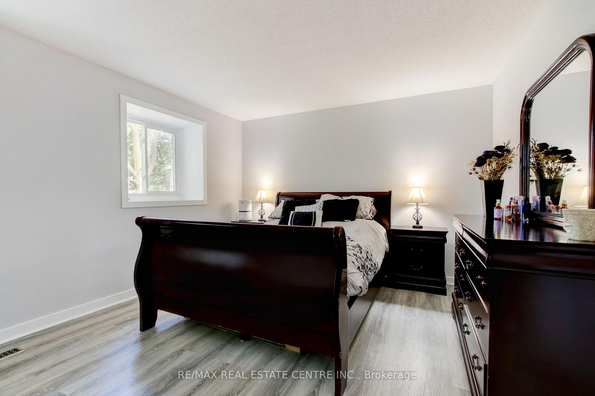 Photo 16 of Unit 108, 45 Hansen Road N, Brampton, Madoc — HOMEH