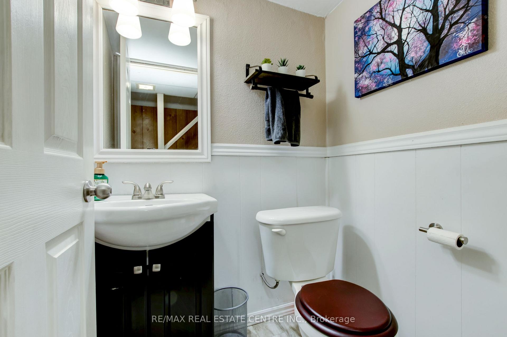 Photo 25 of Unit 108, 45 Hansen Road N, Brampton, Madoc — HOMEH