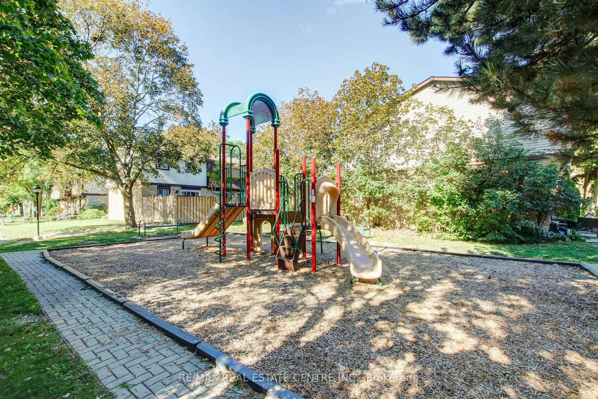 Photo 31 of Unit 108, 45 Hansen Road N, Brampton, Madoc — HOMEH