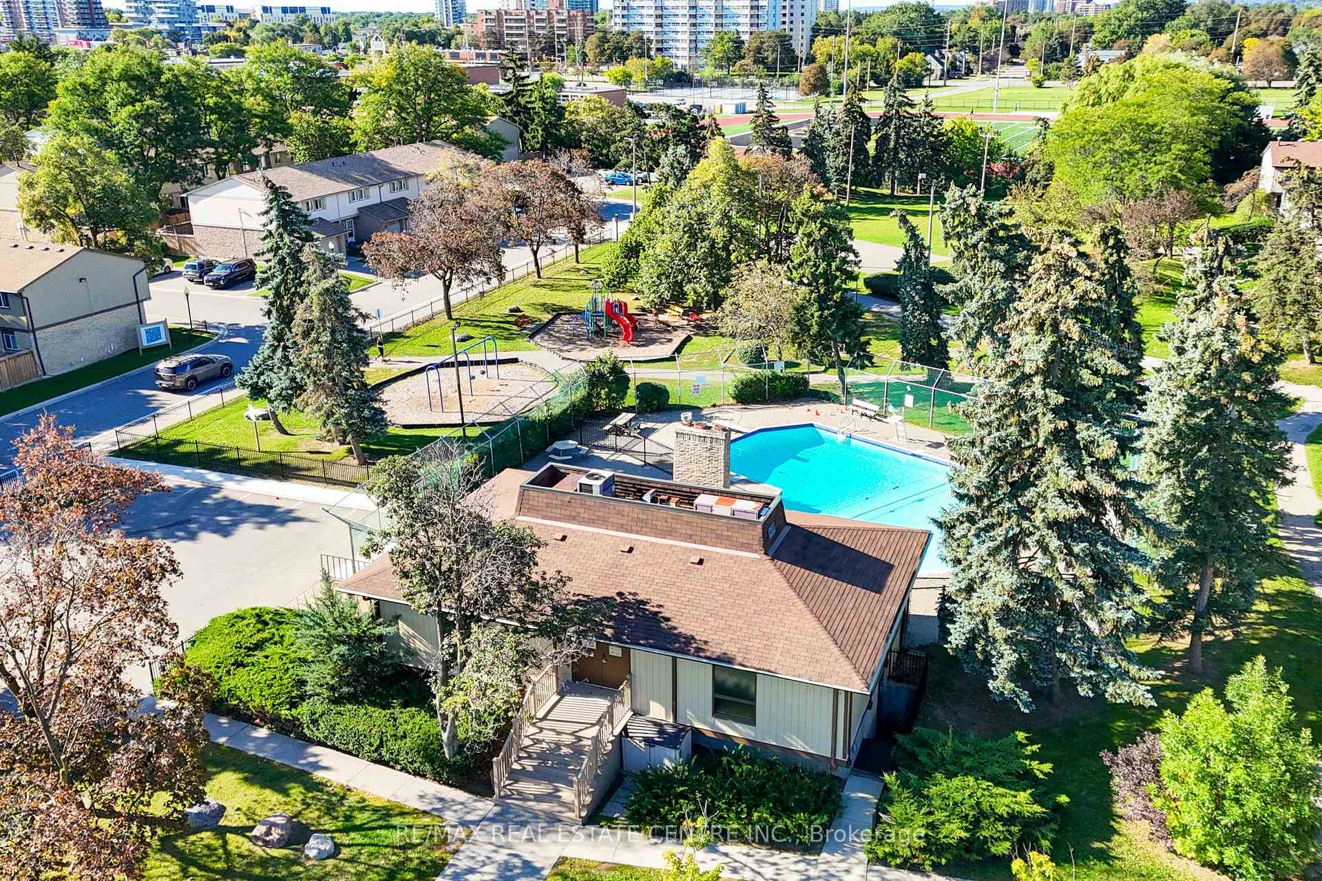 Photo 34 of Unit 108, 45 Hansen Road N, Brampton, Madoc — HOMEH
