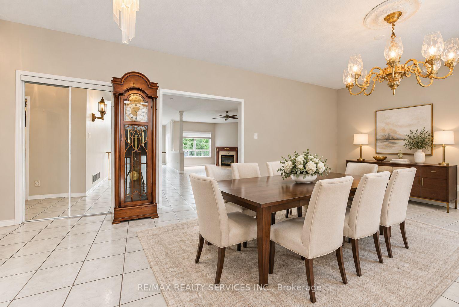 Photo 9 of 33 Woodvalley Drive, Brampton, Fletcher's Meadow — HOMEH