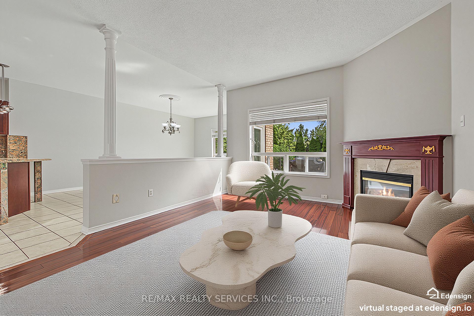 Photo 11 of 33 Woodvalley Drive, Brampton, Fletcher's Meadow — HOMEH