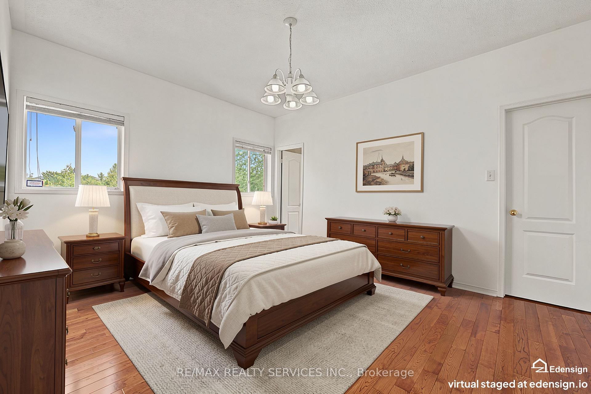 Photo 18 of 33 Woodvalley Drive, Brampton, Fletcher's Meadow — HOMEH