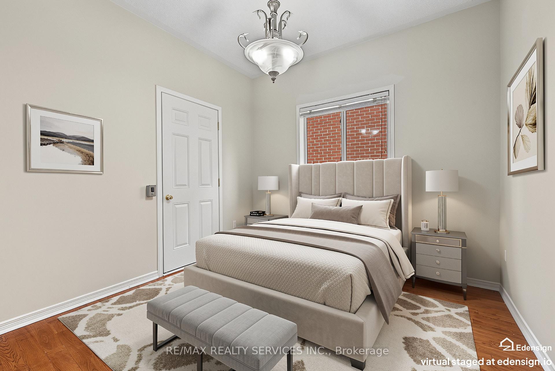 Photo 24 of 33 Woodvalley Drive, Brampton, Fletcher's Meadow — HOMEH