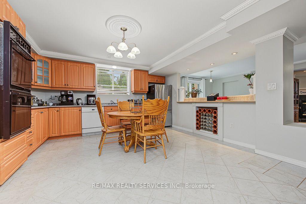 Photo 28 of 33 Woodvalley Drive, Brampton, Fletcher's Meadow — HOMEH