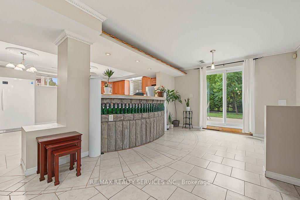 Photo 30 of 33 Woodvalley Drive, Brampton, Fletcher's Meadow — HOMEH