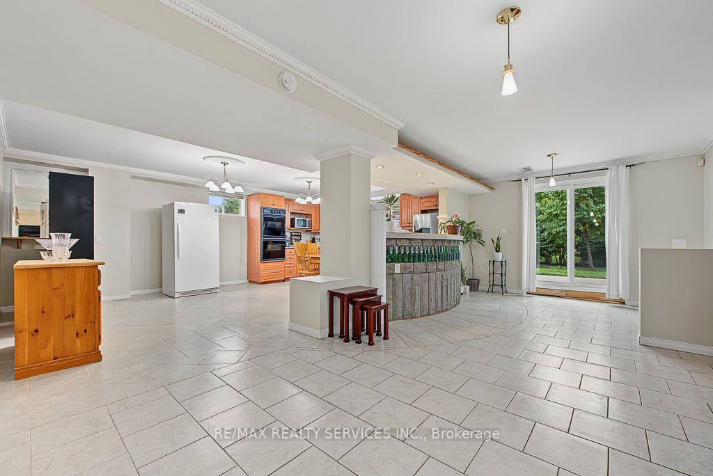 Photo 32 of 33 Woodvalley Drive, Brampton, Fletcher's Meadow — HOMEH
