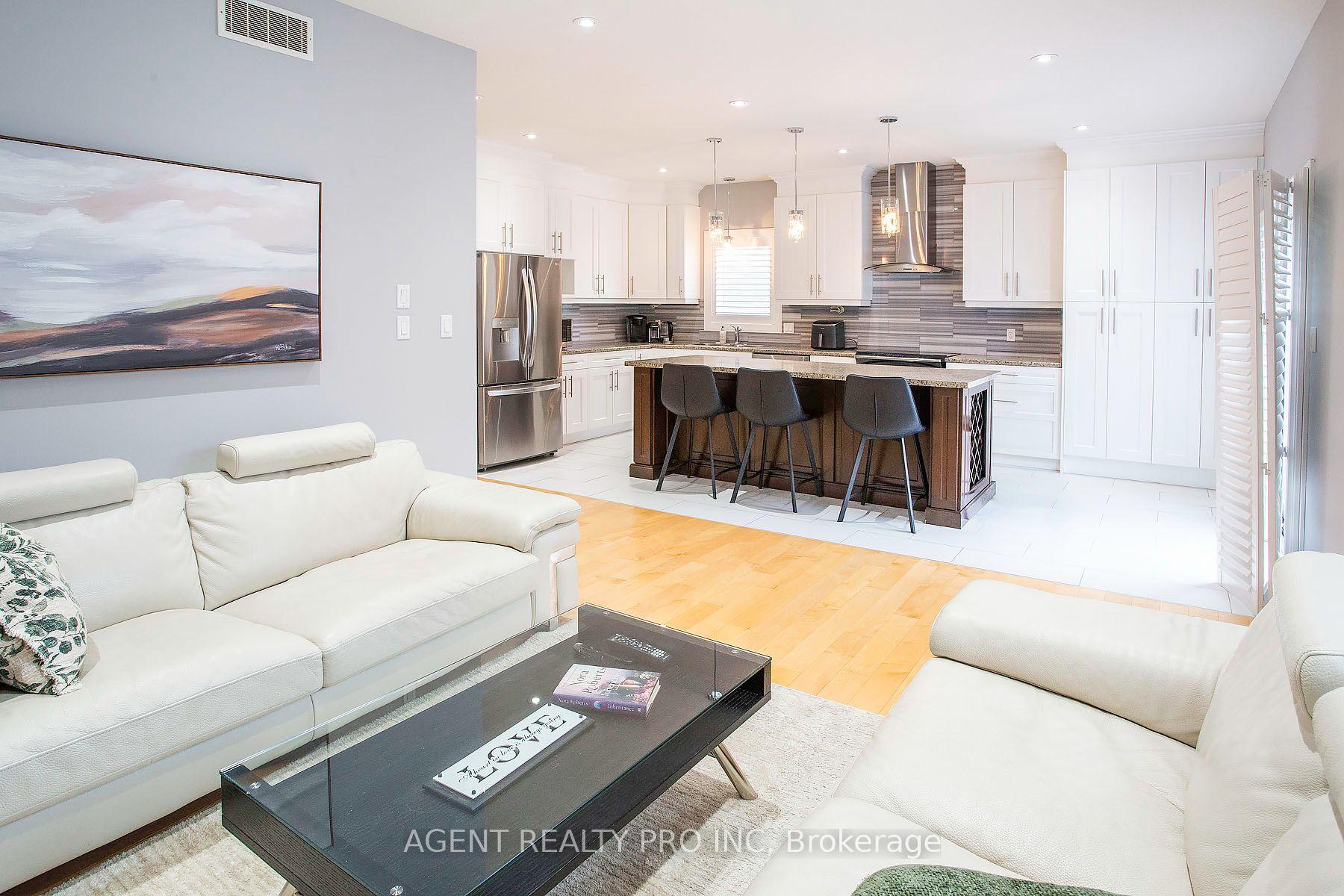 Photo 19 of 1912 Jubilee Drive, London, North E — HOMEH