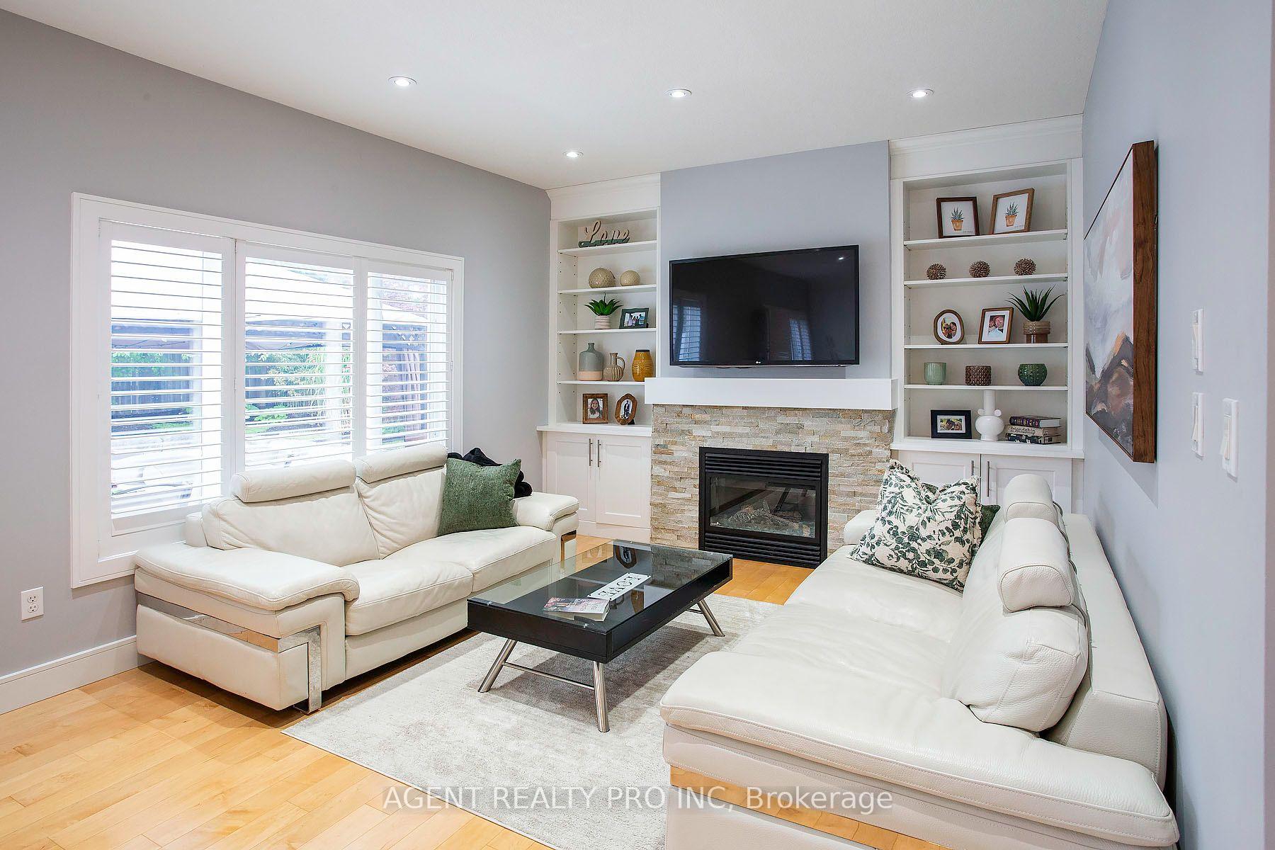 Photo 21 of 1912 Jubilee Drive, London, North E — HOMEH