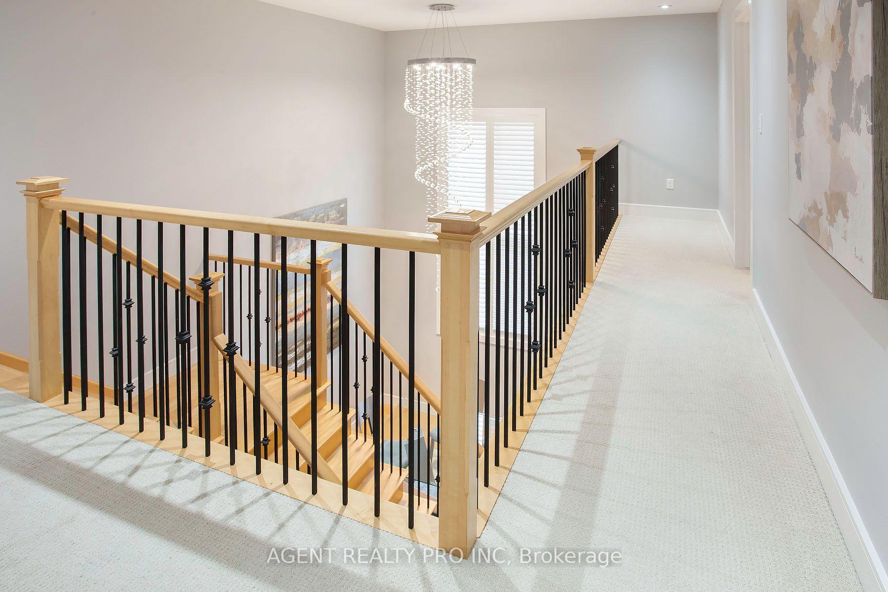 Photo 25 of 1912 Jubilee Drive, London, North E — HOMEH