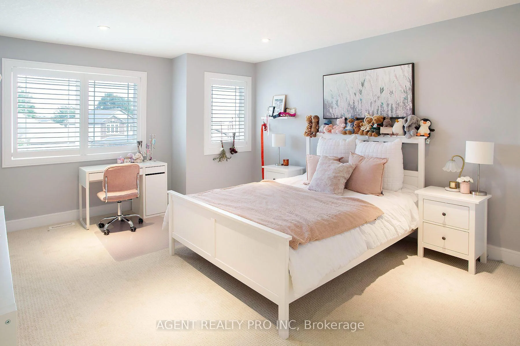 Photo 28 of 1912 Jubilee Drive, London, North E — HOMEH