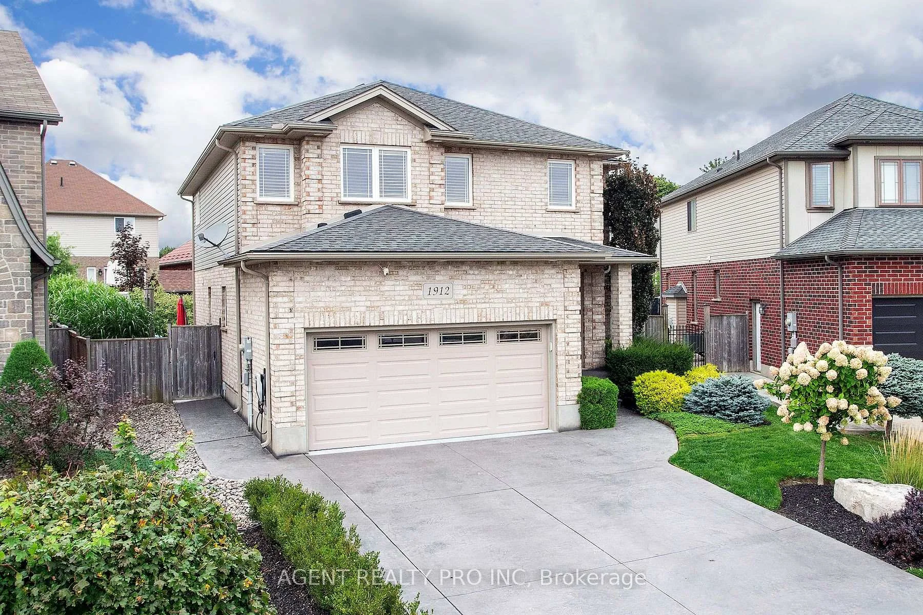 Photo 48 of 1912 Jubilee Drive, London, North E — HOMEH