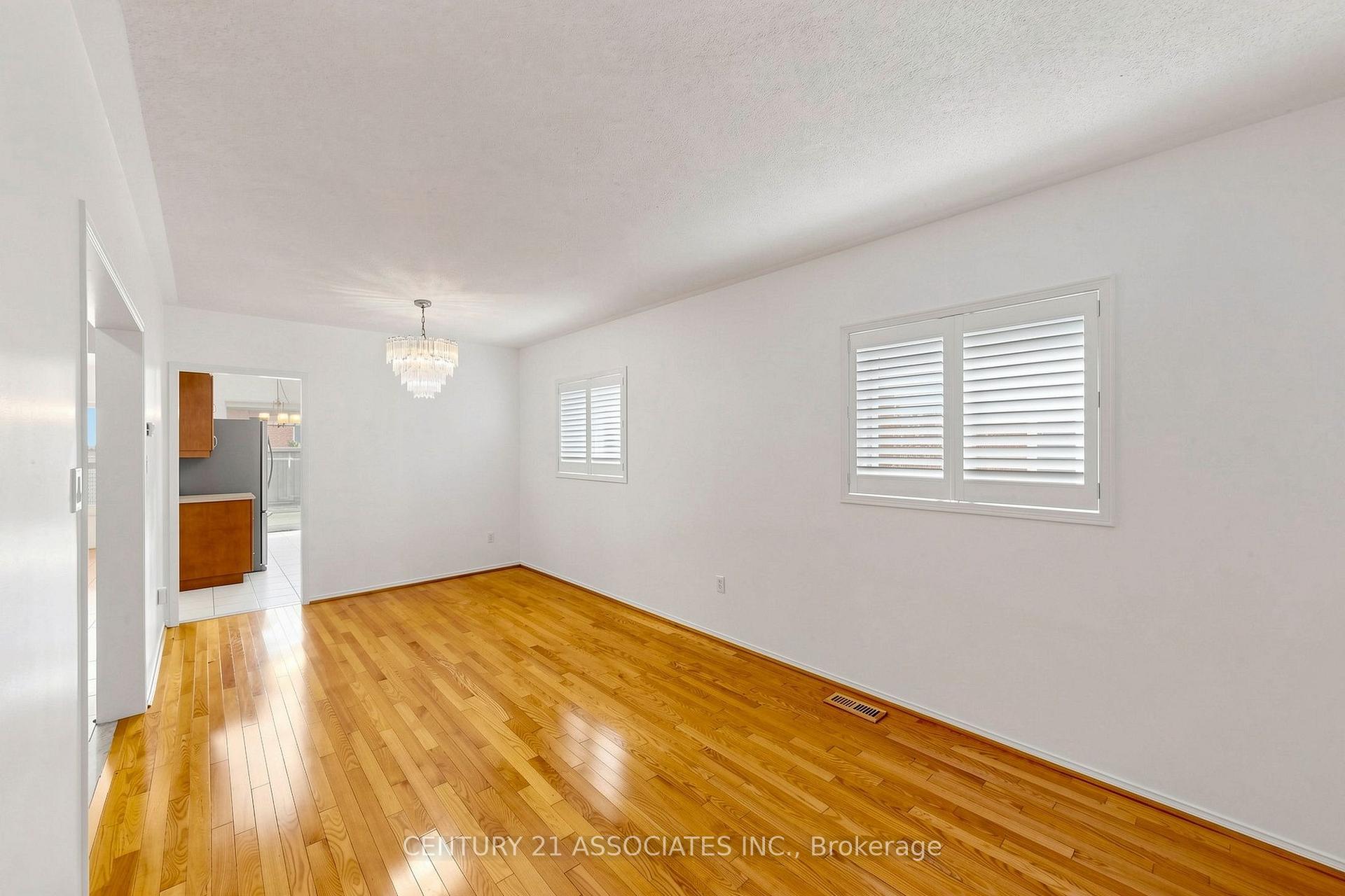 Photo 30 of 890 Blyleven Boulevard, Mississauga, East Credit — HOMEH