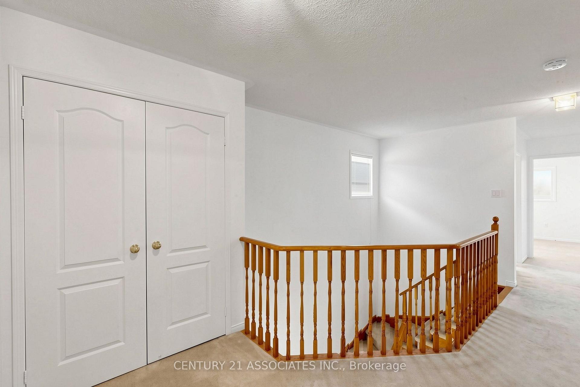 Photo 33 of 890 Blyleven Boulevard, Mississauga, East Credit — HOMEH