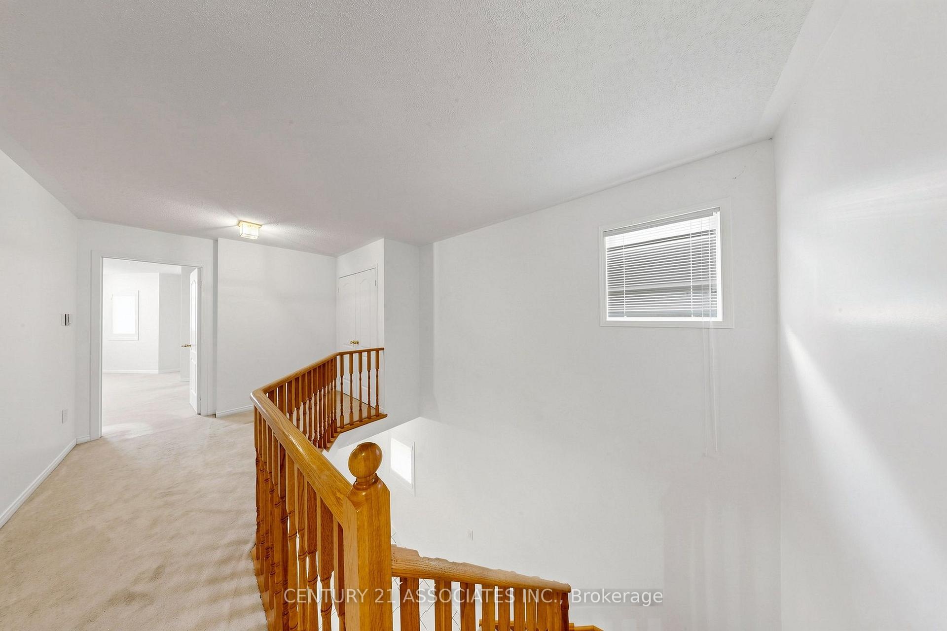 Photo 34 of 890 Blyleven Boulevard, Mississauga, East Credit — HOMEH