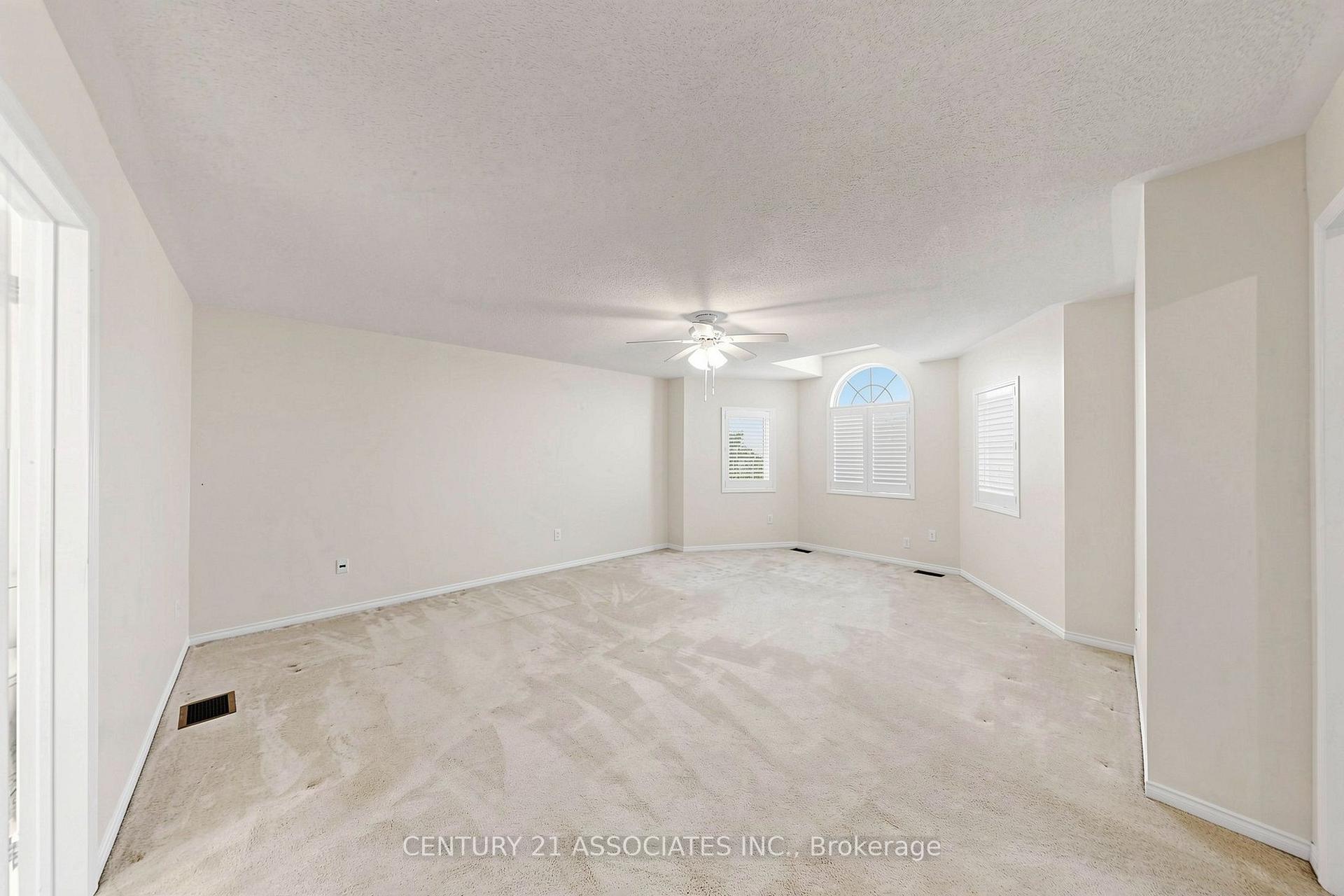 Photo 37 of 890 Blyleven Boulevard, Mississauga, East Credit — HOMEH