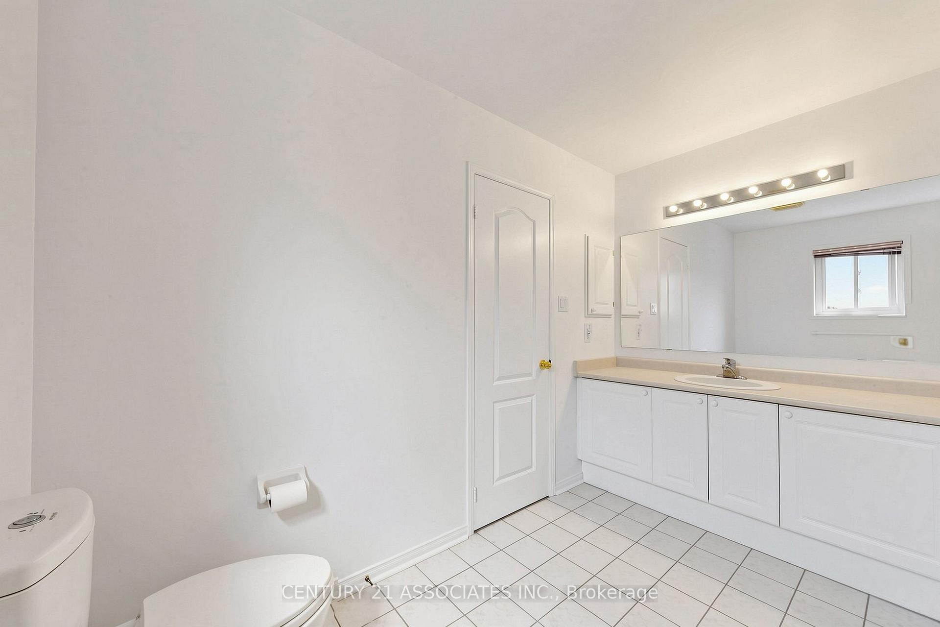 Photo 43 of 890 Blyleven Boulevard, Mississauga, East Credit — HOMEH
