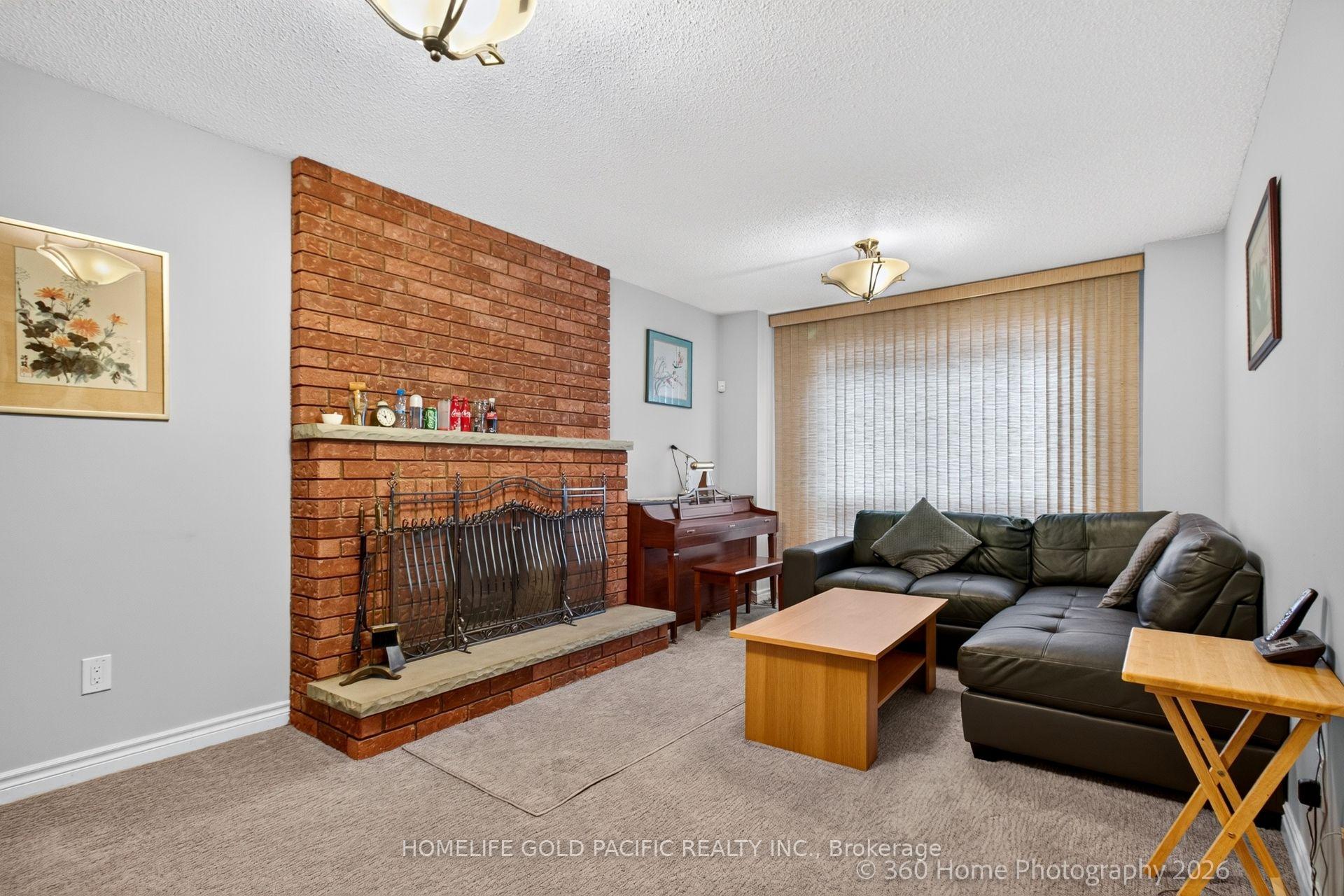 Photo 14 of 48 Captain Francis Drive, Markham, Buttonville — HOMEH