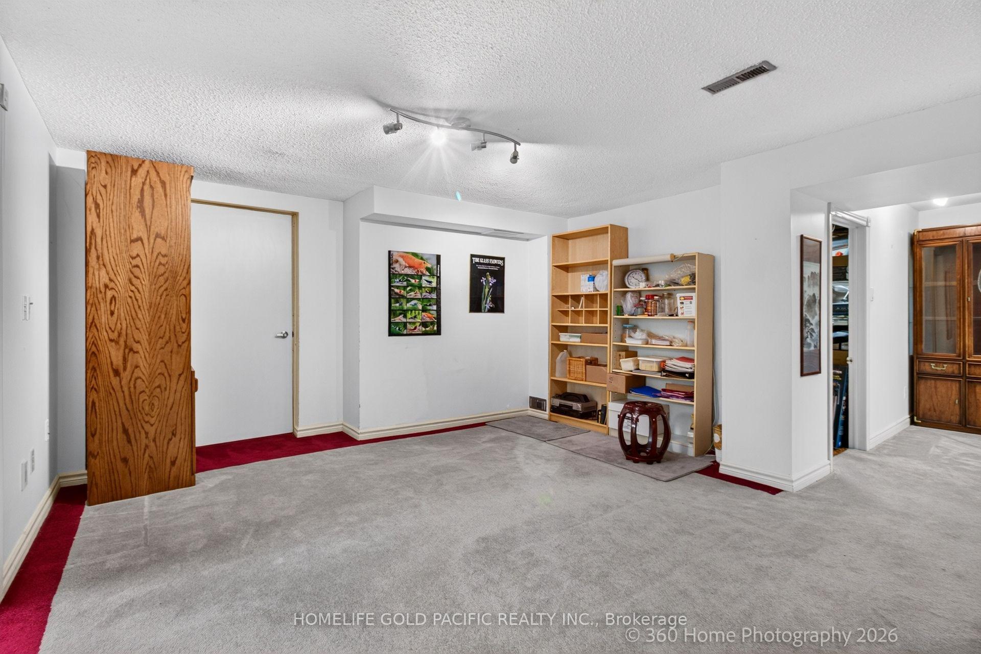 Photo 31 of 48 Captain Francis Drive, Markham, Buttonville — HOMEH