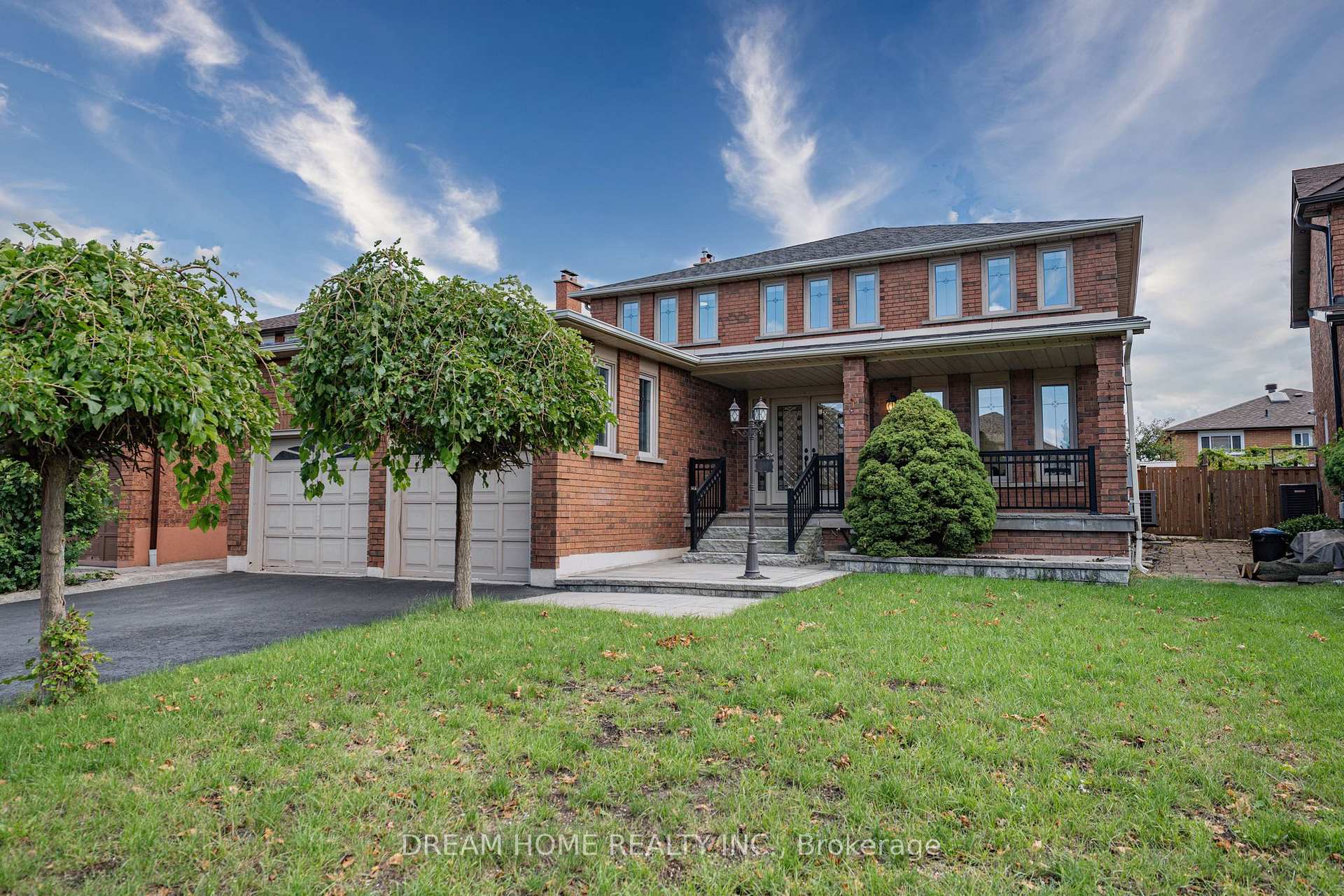 Photo 3 of 509 Forest Drive, Vaughan, West Woodbridge — HOMEH