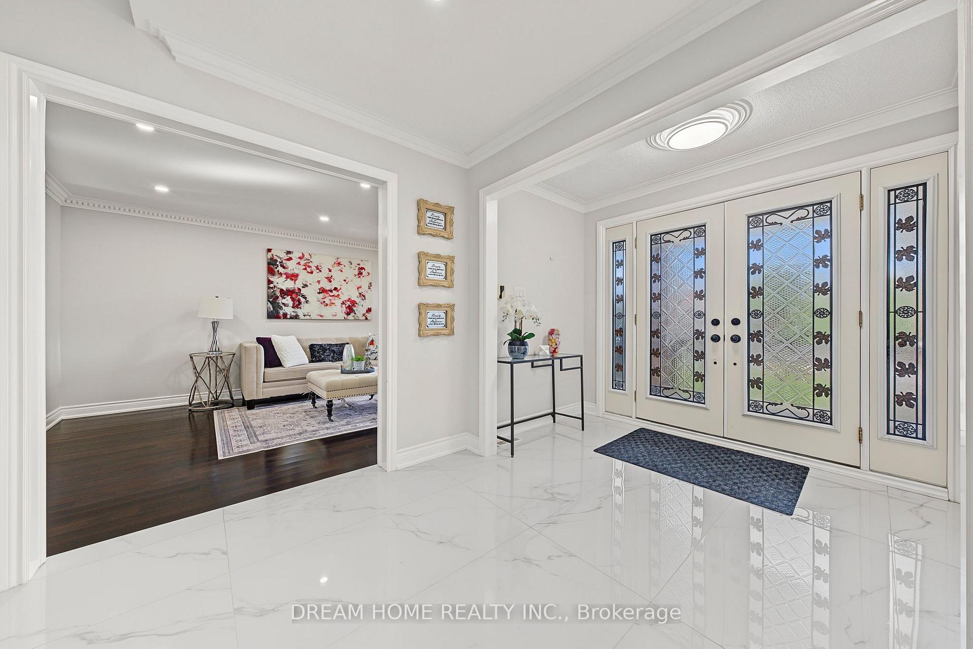 Photo 9 of 509 Forest Drive, Vaughan, West Woodbridge — HOMEH