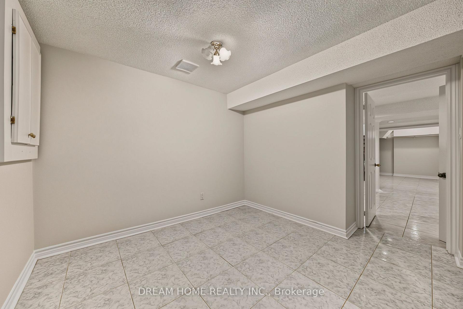 Photo 42 of 509 Forest Drive, Vaughan, West Woodbridge — HOMEH
