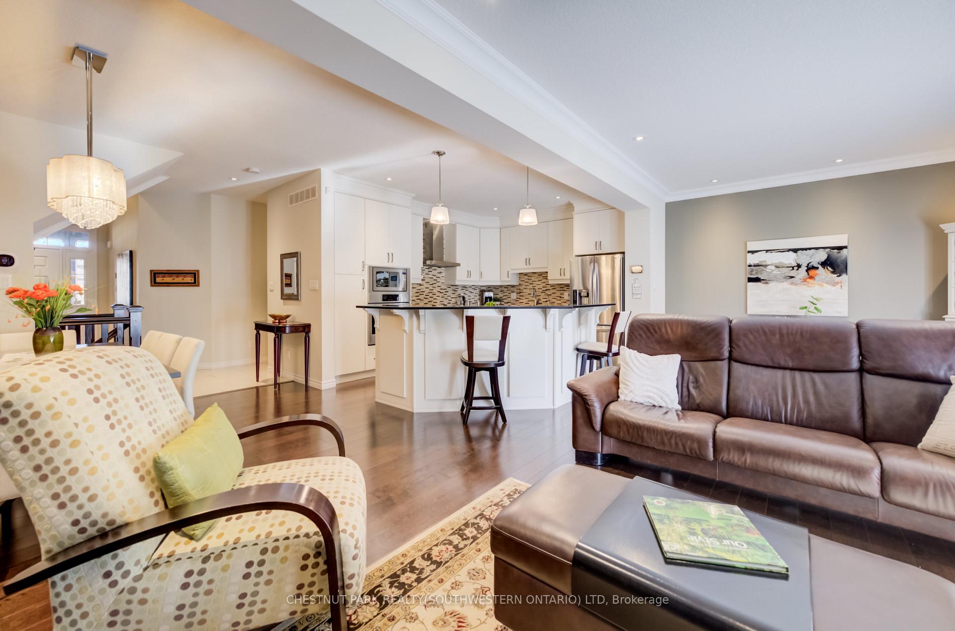 Photo 18 of Unit 10, 435 Winchester Drive, Waterloo, Beechwood West — HOMEH