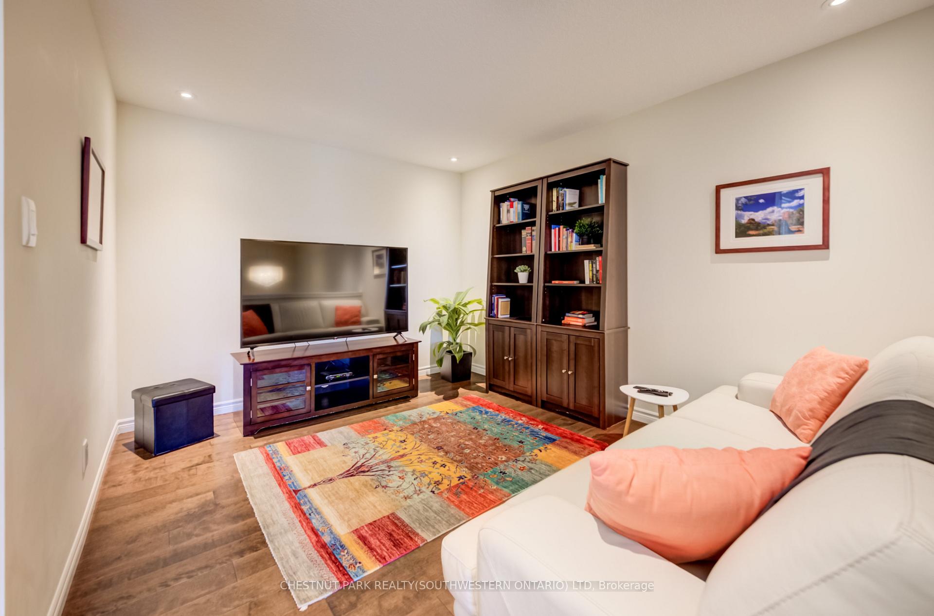 Photo 23 of Unit 10, 435 Winchester Drive, Waterloo, Beechwood West — HOMEH