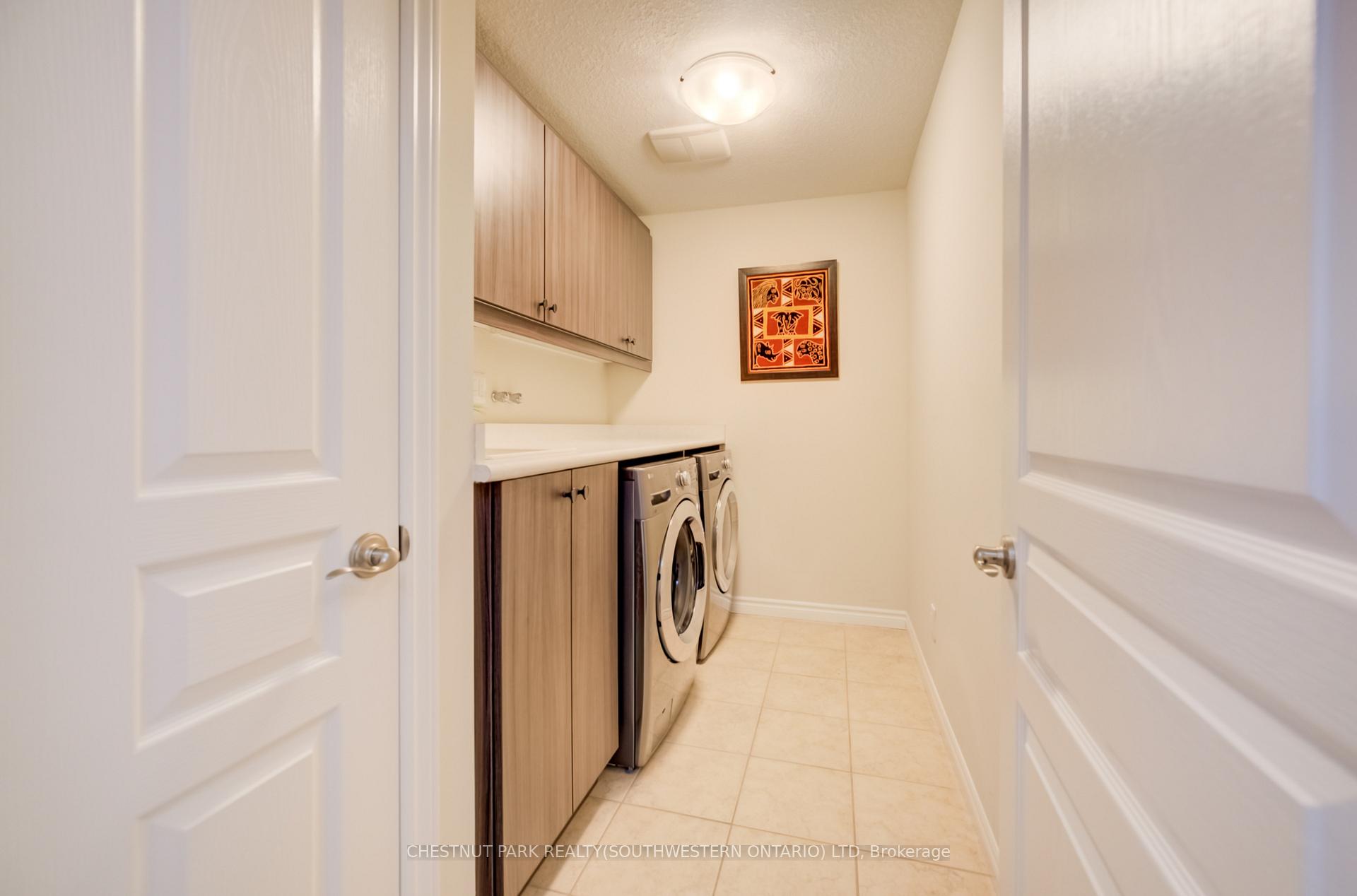Photo 29 of Unit 10, 435 Winchester Drive, Waterloo, Beechwood West — HOMEH