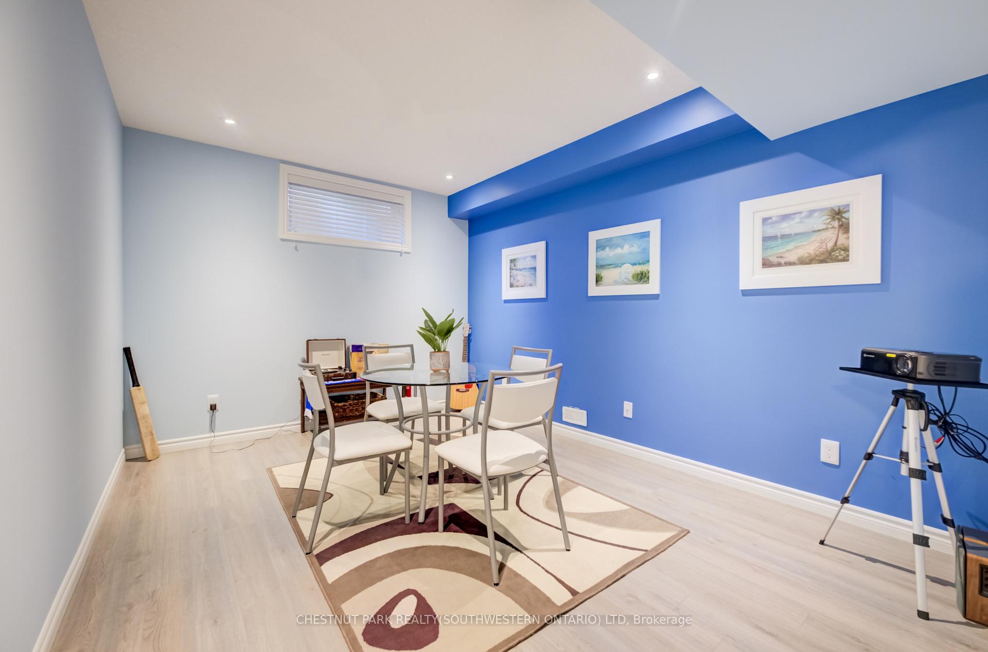 Photo 34 of Unit 10, 435 Winchester Drive, Waterloo, Beechwood West — HOMEH