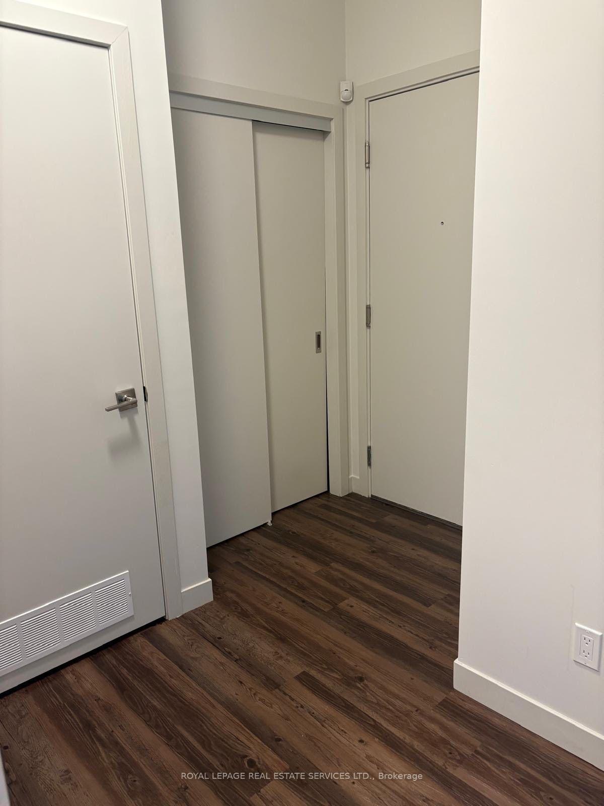 Photo 1 of Unit 1406, 2081 Fairview Street, Burlington, Freeman — HOMEH