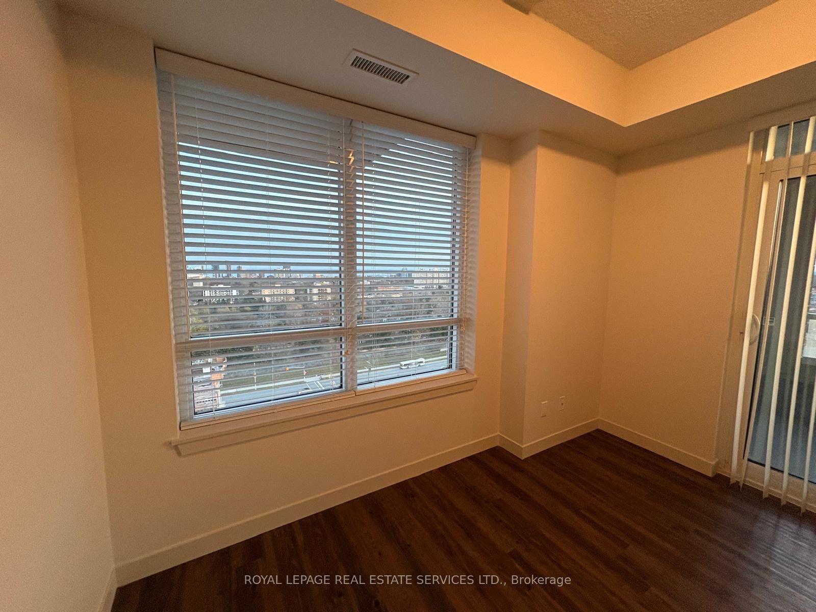 Photo 8 of Unit 1406, 2081 Fairview Street, Burlington, Freeman — HOMEH