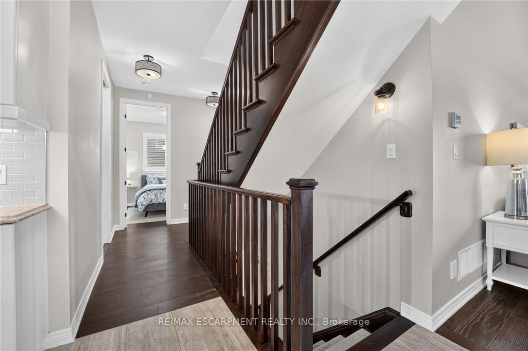 Photo 34 of 62 Forestview Court, West Lincoln, Smithville — HOMEH