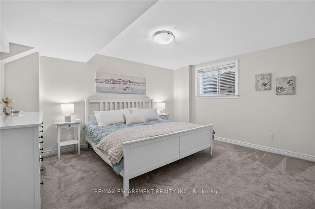 Photo 39 of 62 Forestview Court, West Lincoln, Smithville — HOMEH