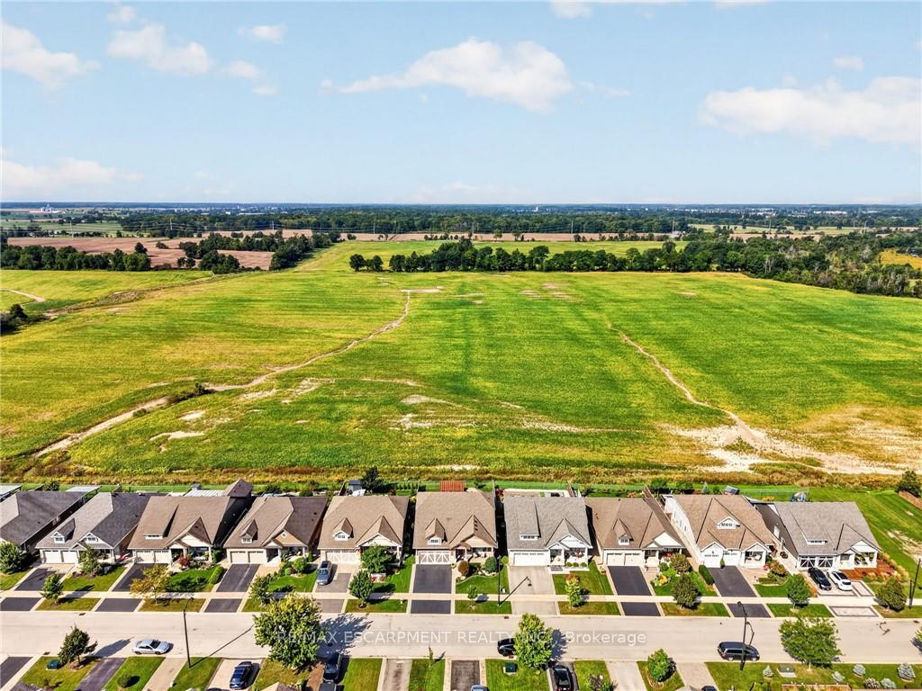 Photo 45 of 62 Forestview Court, West Lincoln, Smithville — HOMEH