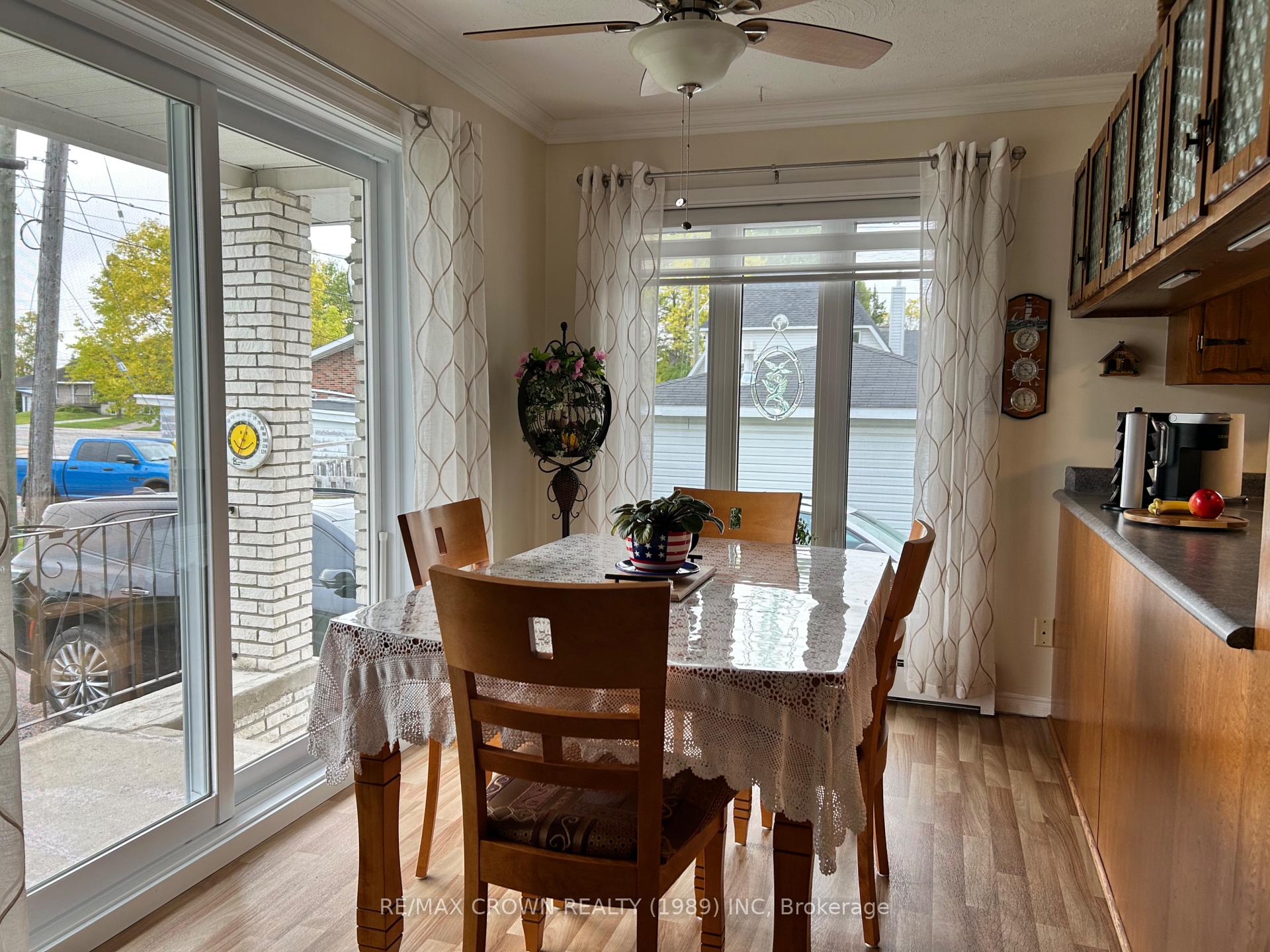 Photo 13 of 85 Byng Avenue E, Kapuskasing — HOMEH