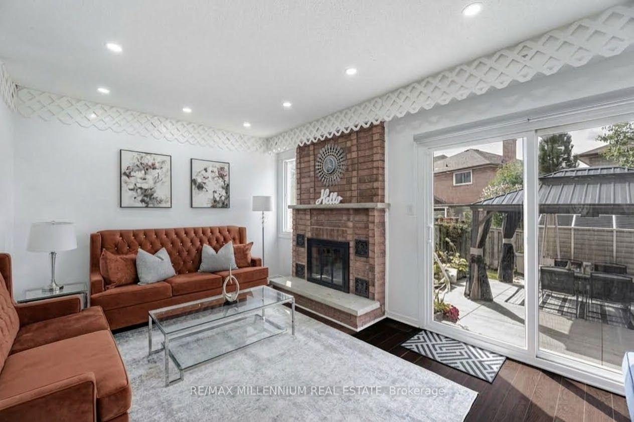 Photo 3 of 6 Sproule Drive, Brampton, Downtown Brampton — HOMEH