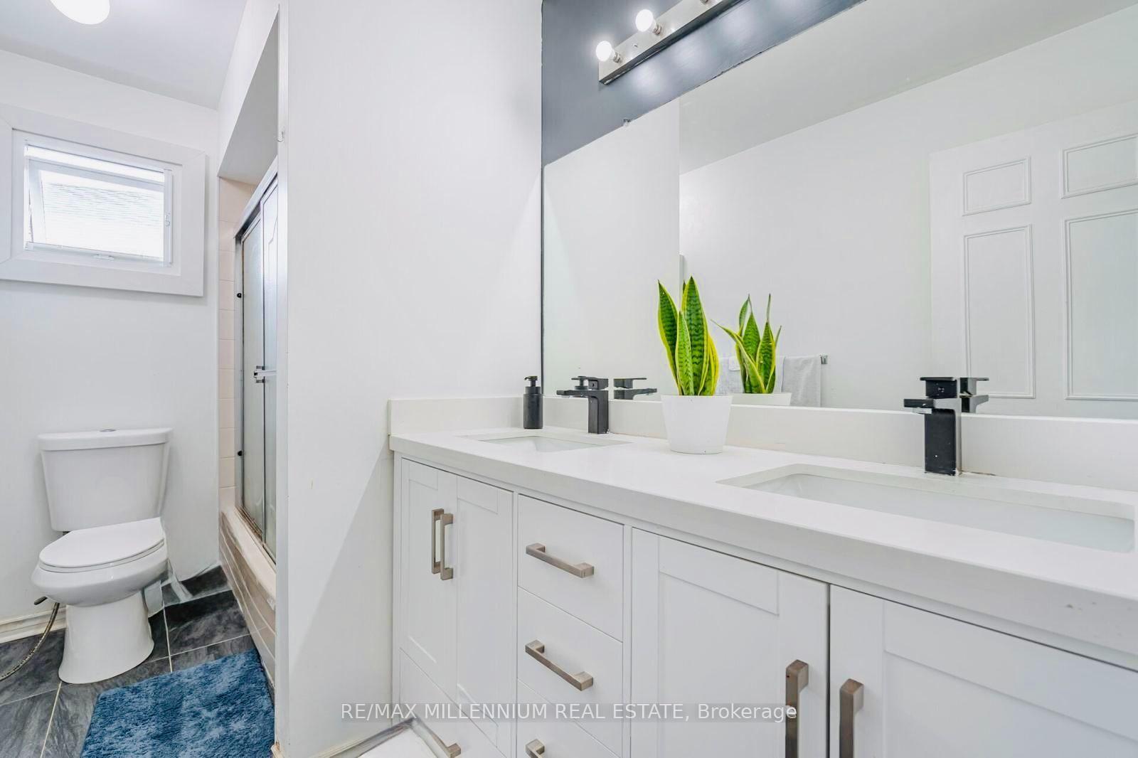 Photo 18 of 6 Sproule Drive, Brampton, Downtown Brampton — HOMEH