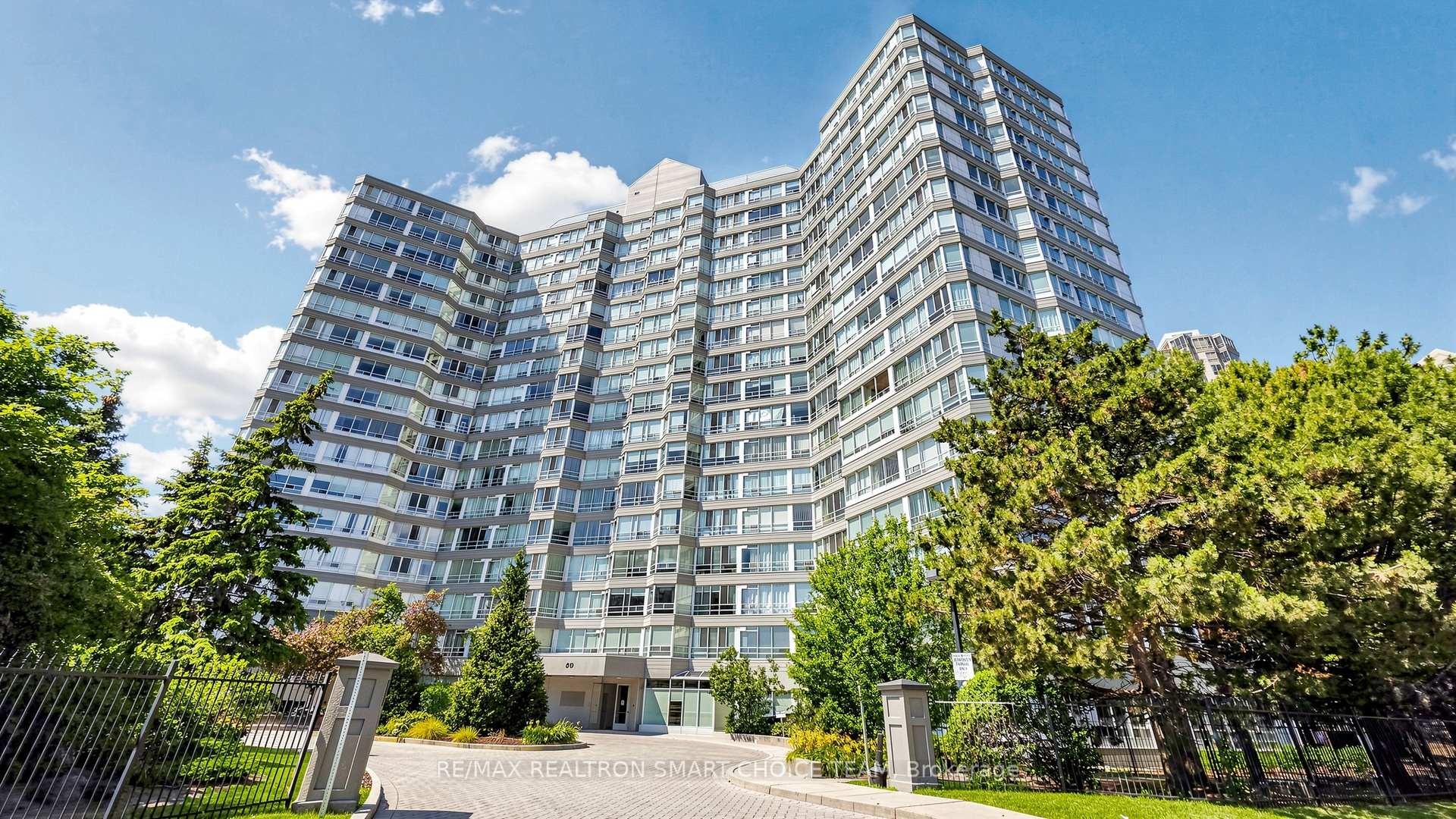 Photo of Unit 504, 50 Kingsbridge Garden Circle
